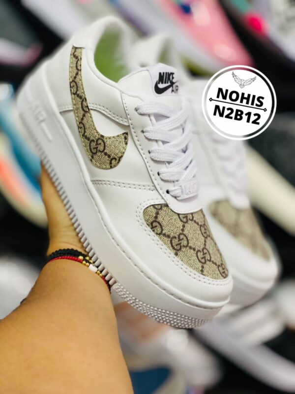 Nike